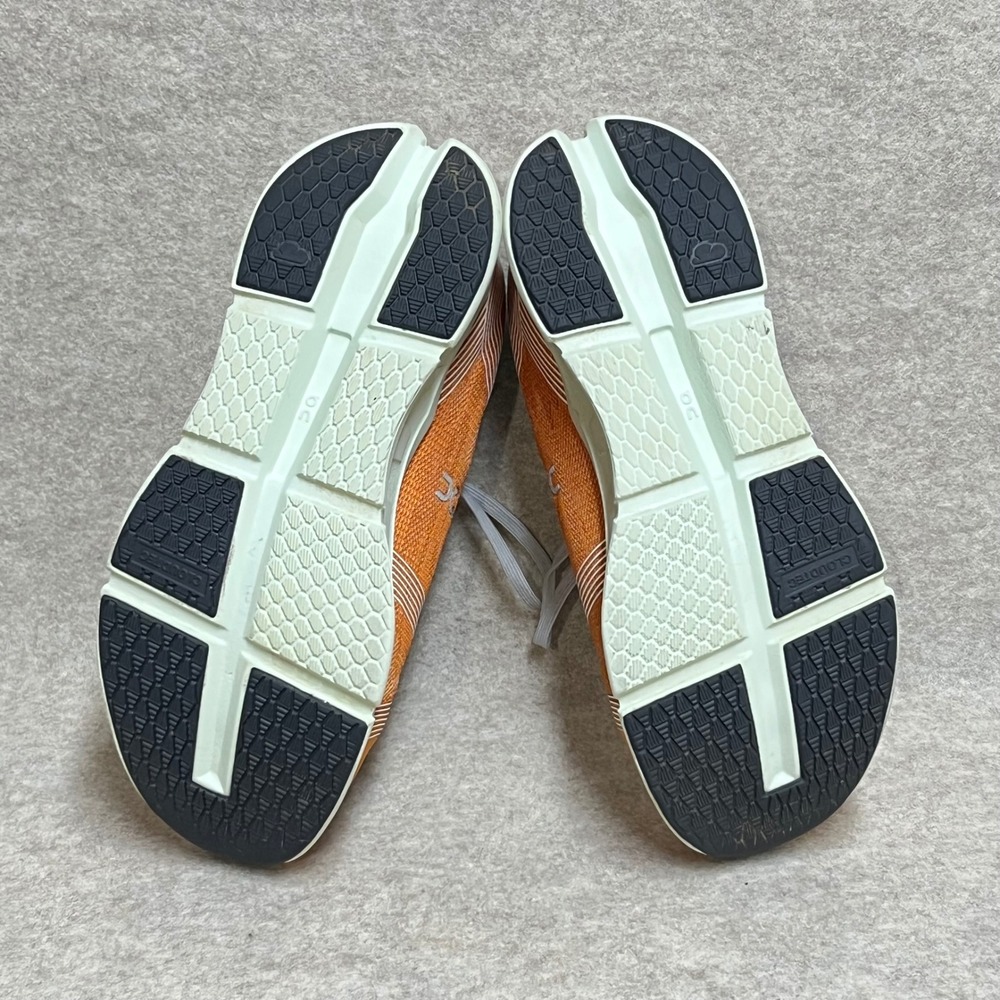 On Running Cloudgo Mens 8.5 Orange Road Running Shoes GUC Streetwear Athleisure - Picture 4 of 6